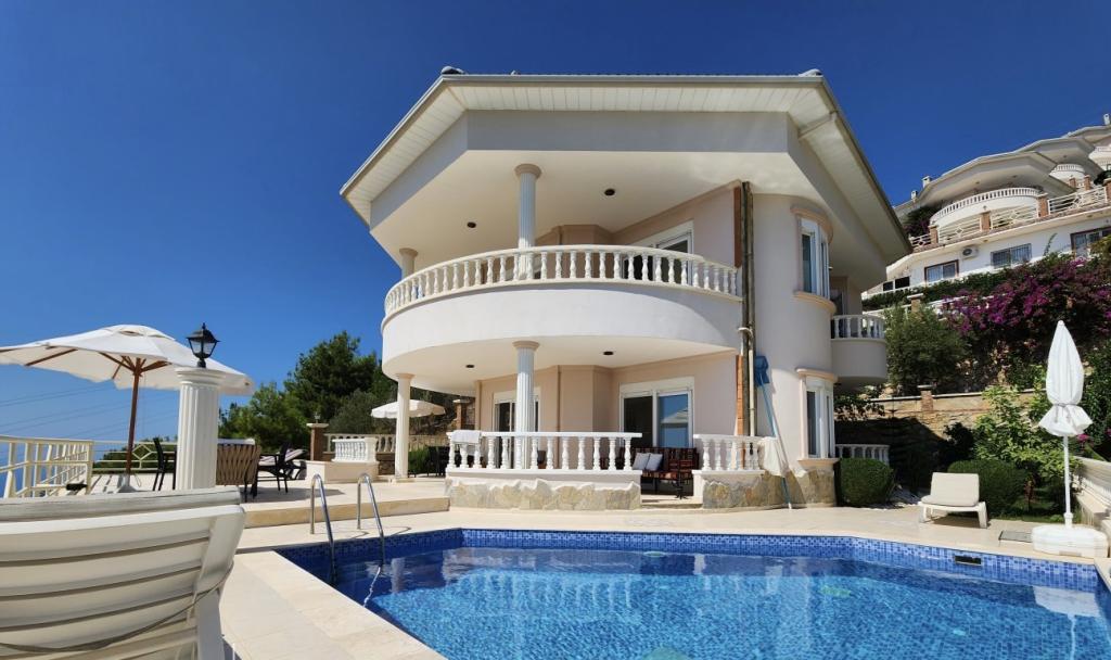 Villa, 5-комн., Bektaş, 2850